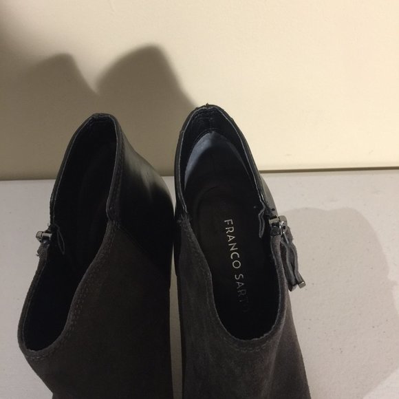 Franco Sarto Ladies Heeled Booties Size 7.5 M Boots Black Grey - Picture 10 of 16